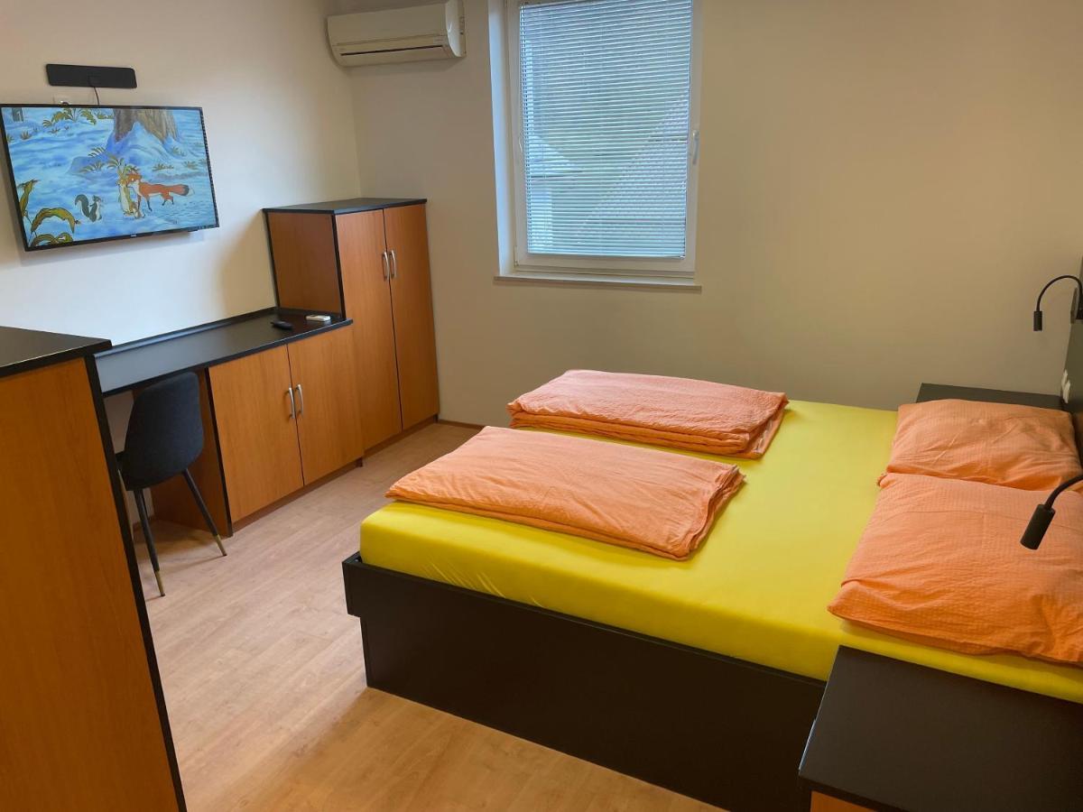 Room Aa Dravograd ภายนอก รูปภาพ
